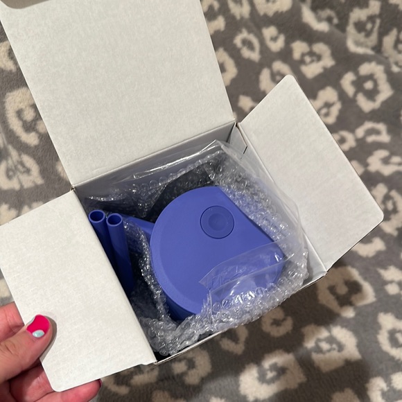 New Simple Modern TREK 40oz Tumbler in Very Peri 😍 - Picture 6 of 17